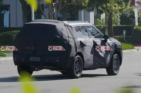 全新一代途胜谍照曝光,造型转向方正硬朗,插混动力或成重点